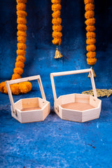 Pinewood Hexagon Tray with Handle 2