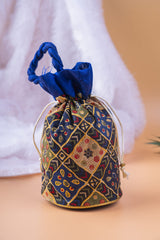 Cloth Potli With Handle 3